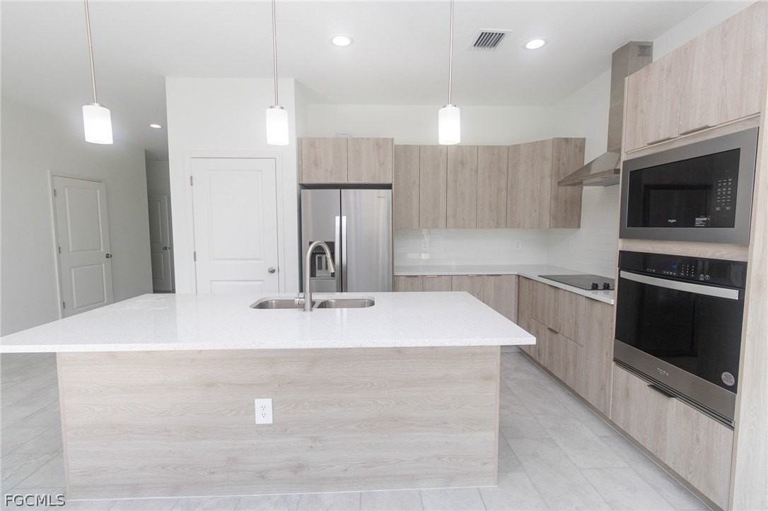 9041 Lamkin Cir - Photo 4 of 26