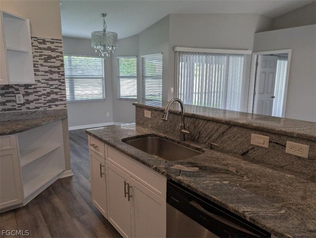 4614 Sw 7th Ave - Photo 4 of 17