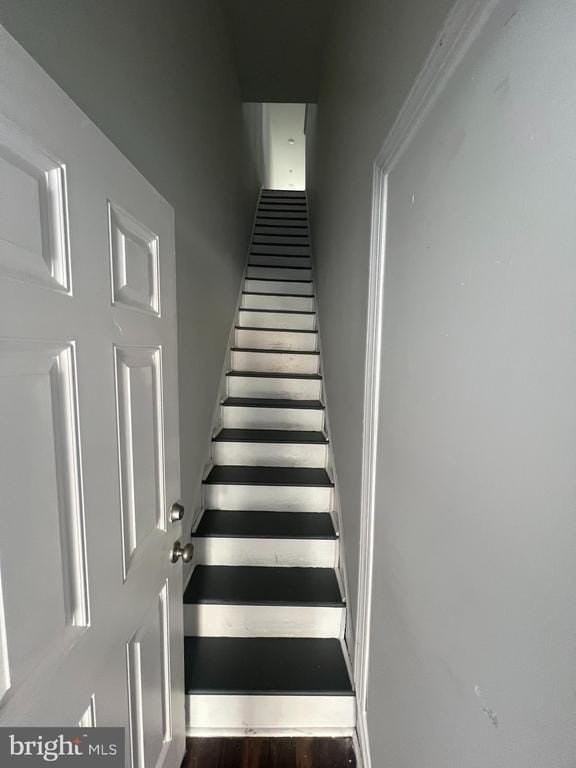 616 S 60th St #2 - Photo 4 of 26