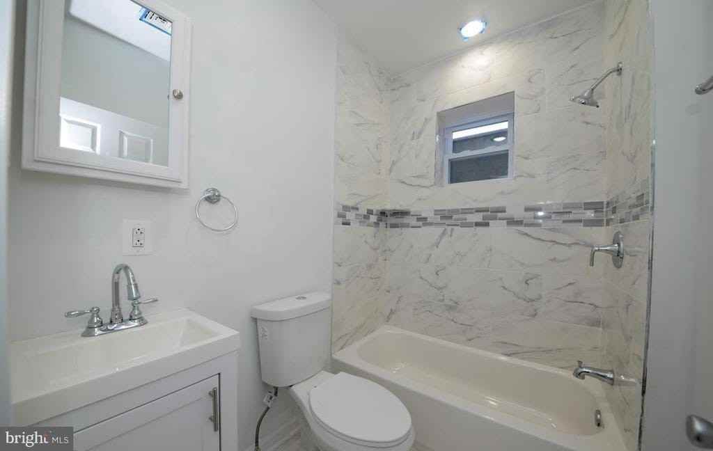 616 S 60th St #2 - Photo 7 of 26