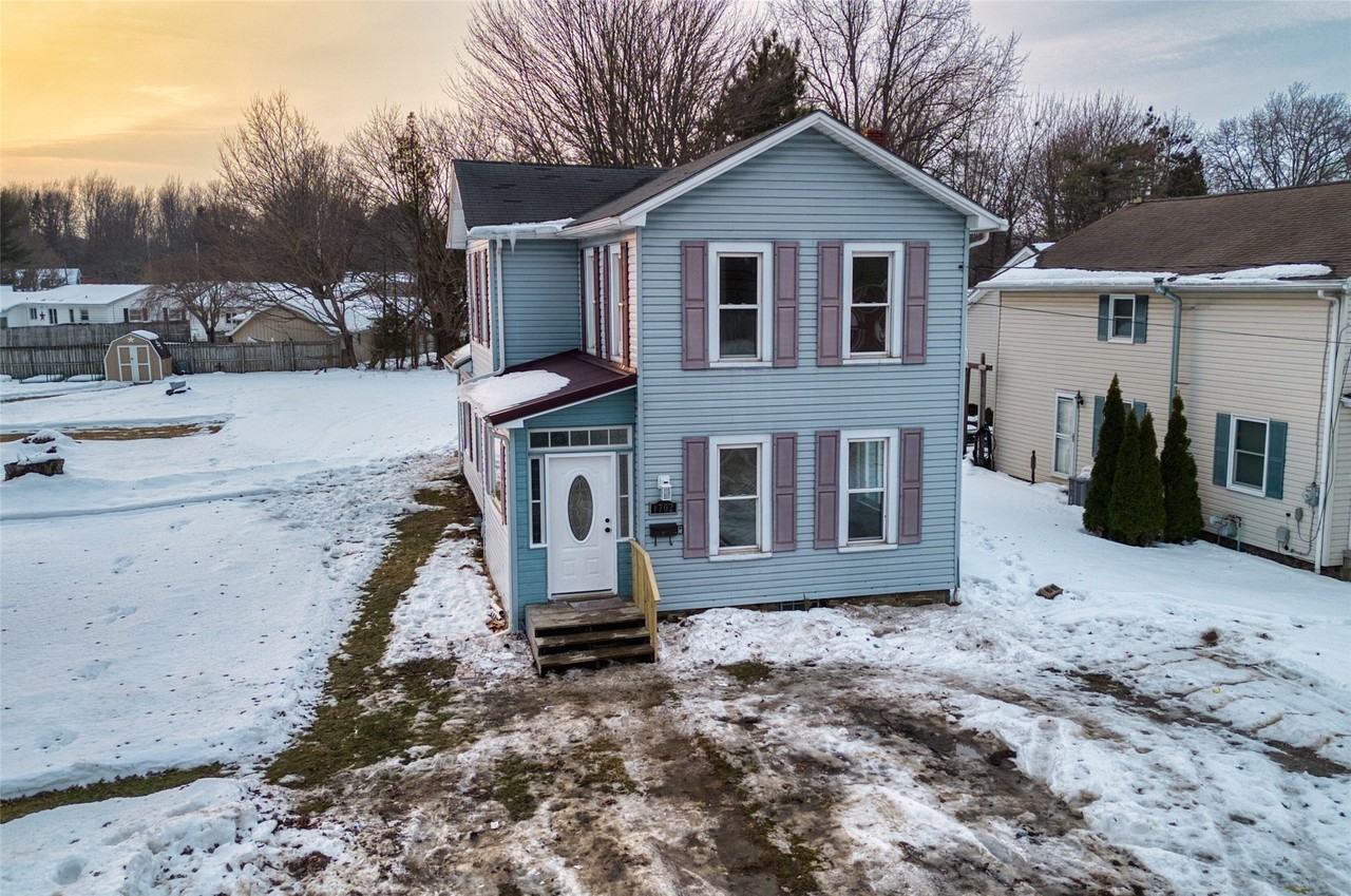 1702 Lake St - Photo 6 of 35