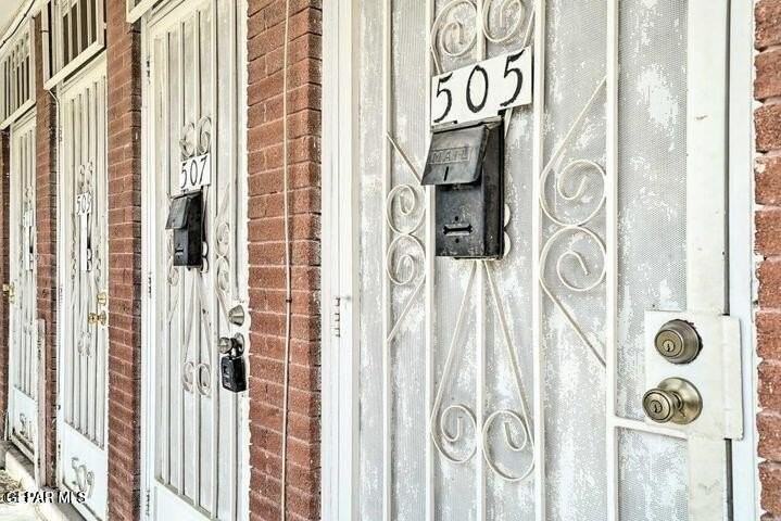 505 W Missouri Ave - Photo 2 of 23