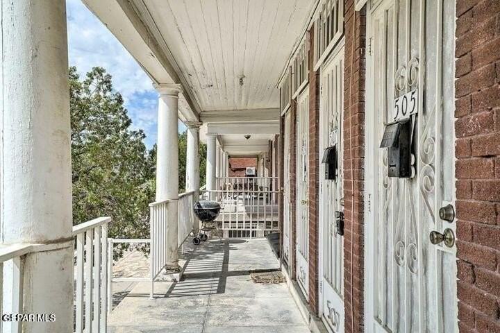 505 W Missouri Ave - Photo 3 of 23