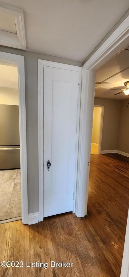 208 Colonial Dr - Photo 7 of 50