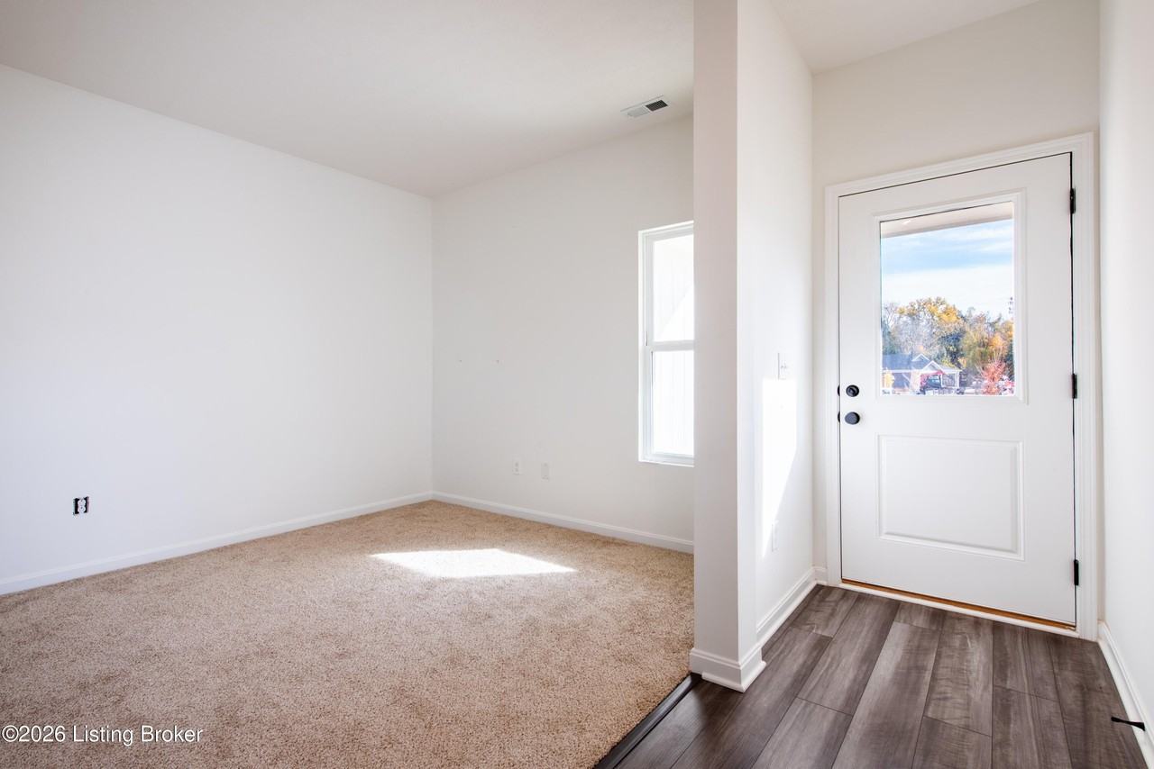 10029 Windcrest Farms Ln - Photo 5 of 50