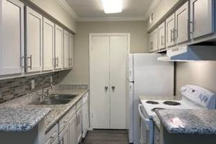 Falls of Maplewood Apartments - Photo 1 of 1