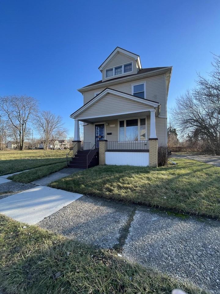 3516 Stockton St - Photo 2 of 5