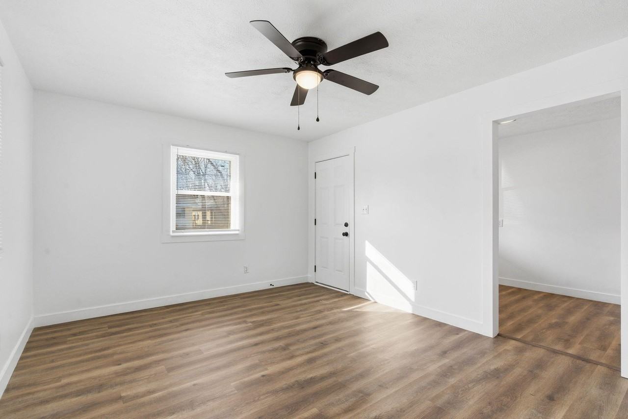 520 N Park Ave - Photo 7 of 22