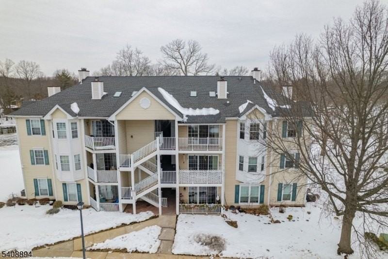 318 Wimbeldon Ct - Photo 3 of 18