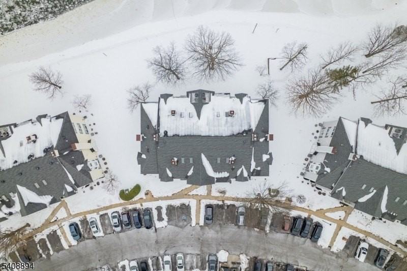 318 Wimbeldon Ct - Photo 4 of 18