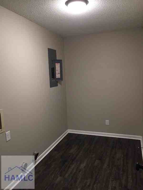 380 Howard Rd - Photo 5 of 14