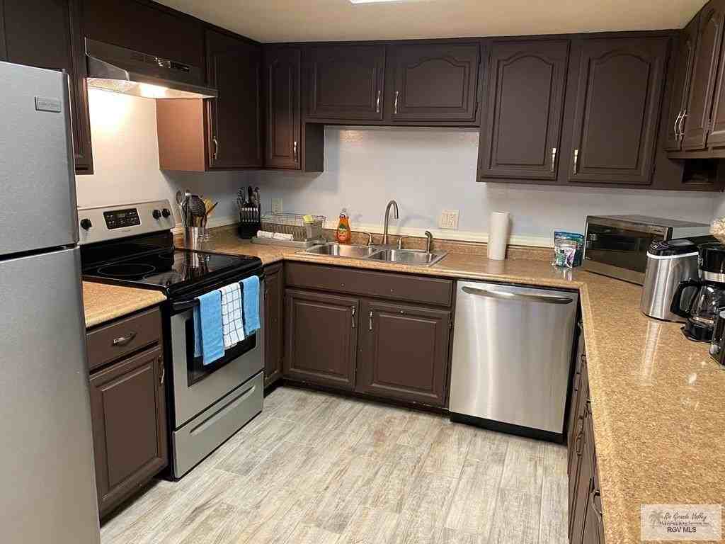 2010 El Dorado Ave - Photo 4 of 15