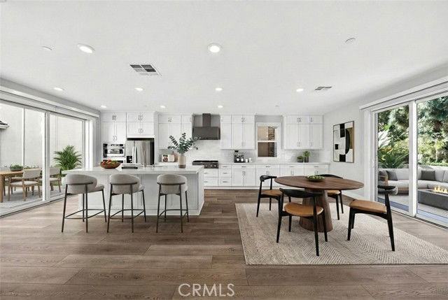 346 Chorus - Photo 5 of 8