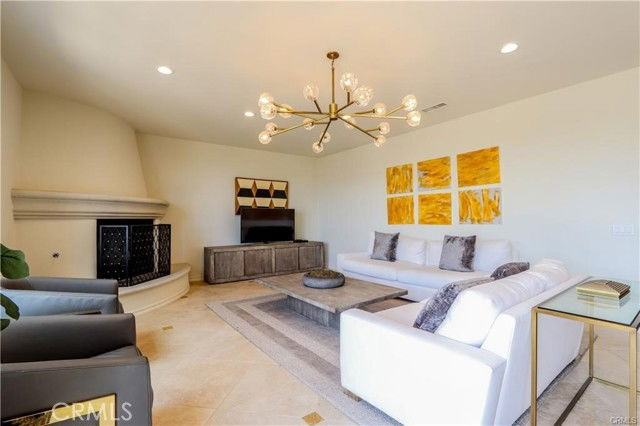 15 Shadowcast - Photo 4 of 8