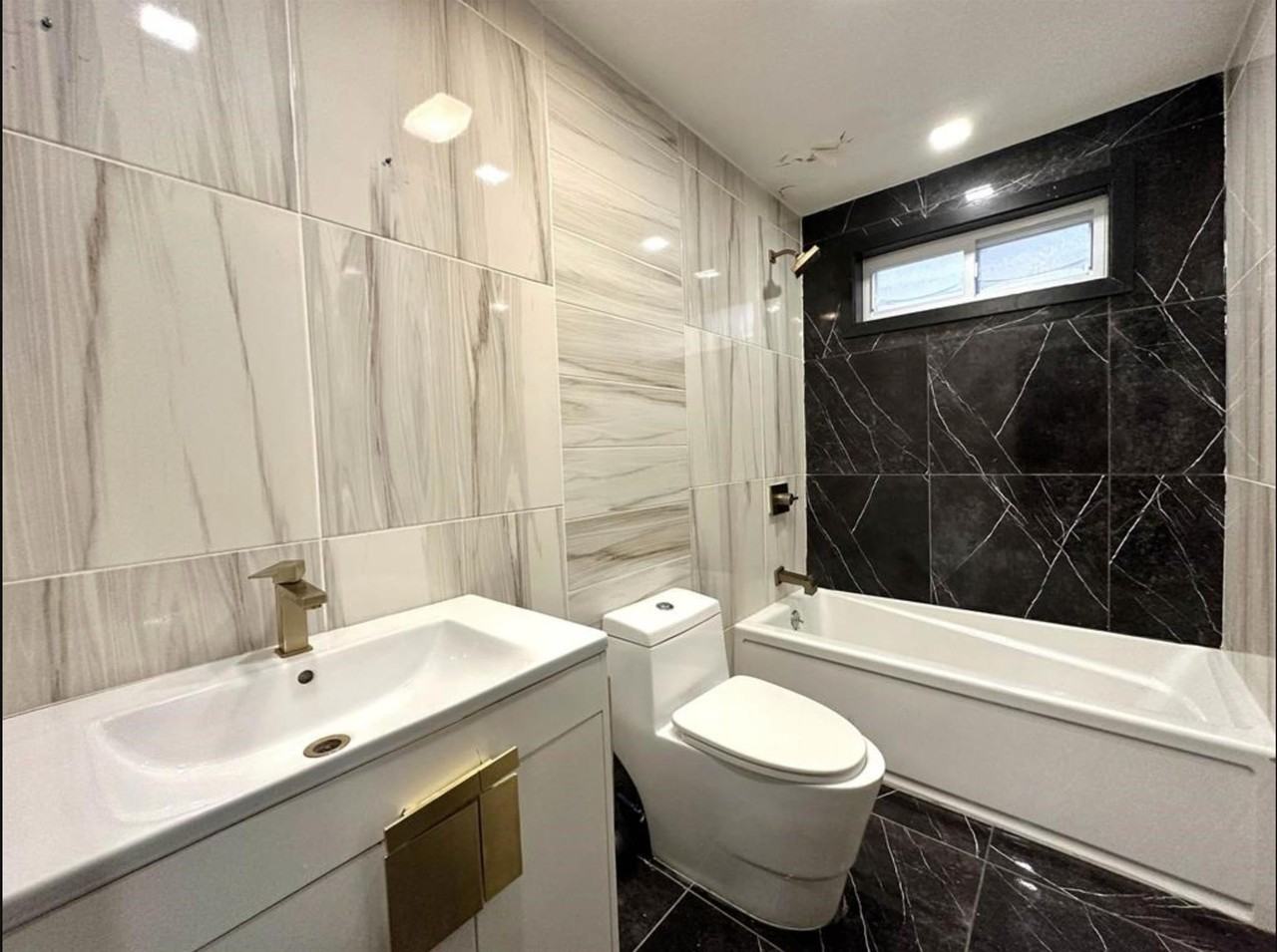 75 Vroom St #2 - Photo 5 of 6