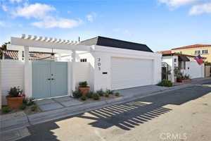 featured image of 203 Via Nice