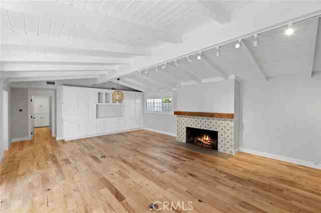 203 Via Nice - Photo 4 of 8