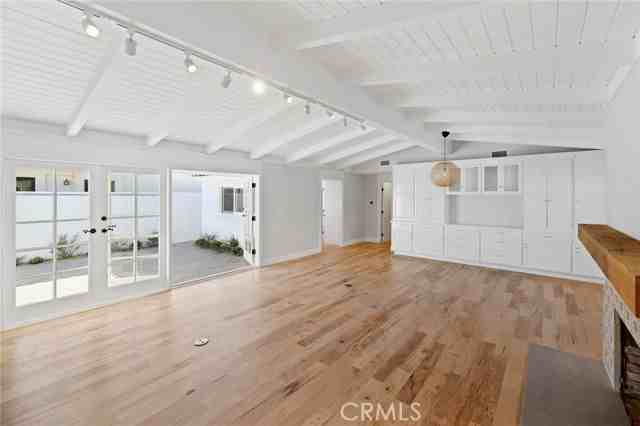 203 Via Nice - Photo 7 of 8