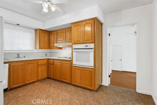 13592 Saigon Ln - Photo 6 of 8