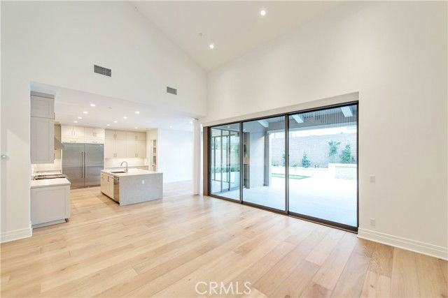 114 Limone - Photo 4 of 8