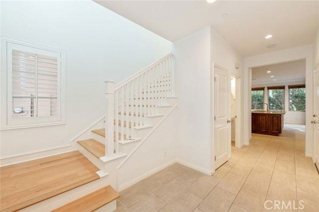 83 Bianco - Photo 2 of 8