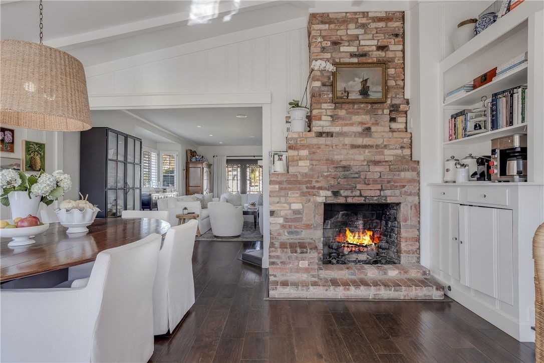 38 S Portola - Photo 4 of 8