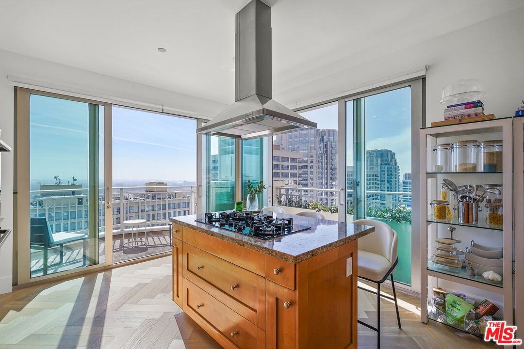 10727 Wilshire Blvd #1801 - Photo 7 of 8