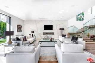 723 N Orlando Ave - Photo 6 of 8