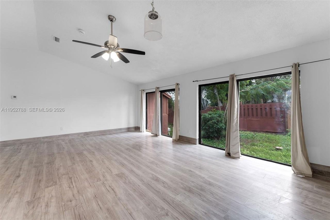 13202 Sw 276th Ter - Photo 3 of 7