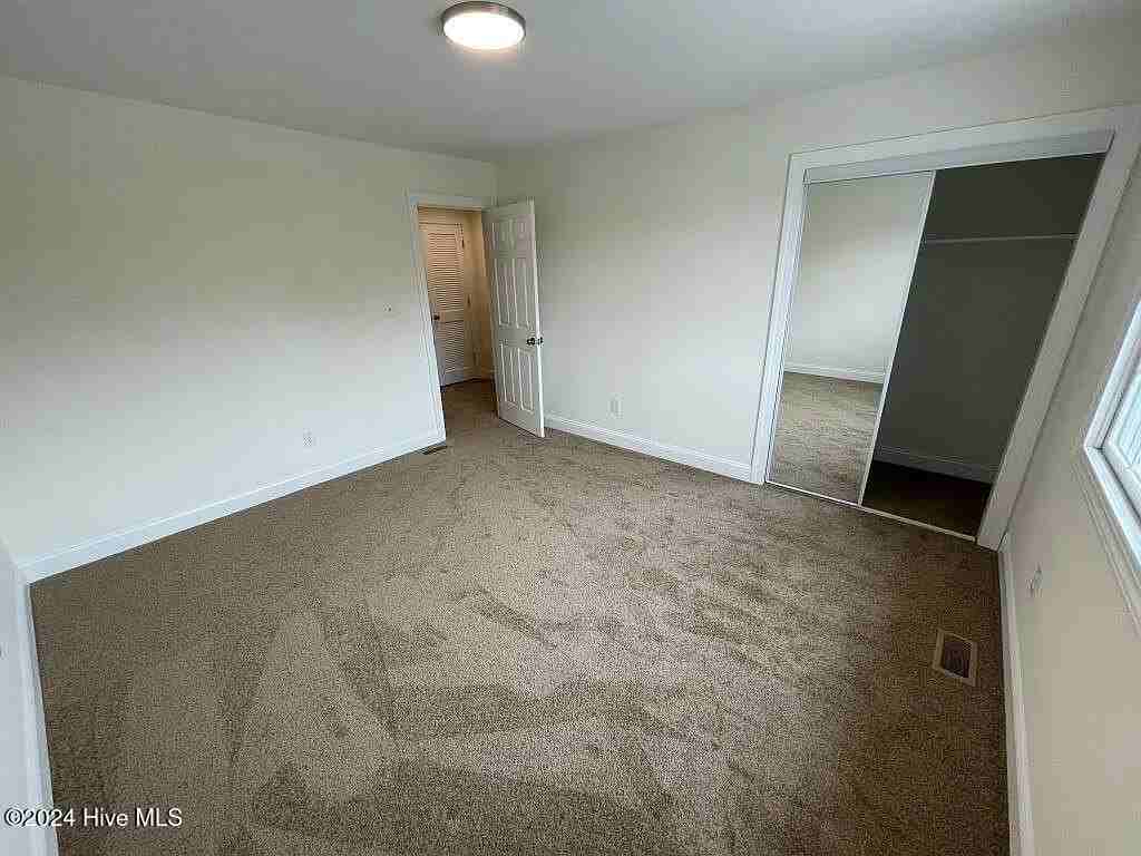 3810 Symi Cir Apt 19 #19 - Photo 6 of 9