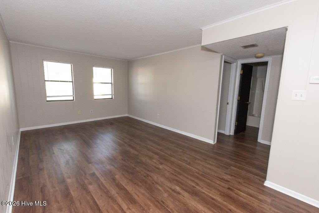 103 Ravenwood Dr Apt C #C - Photo 3 of 15