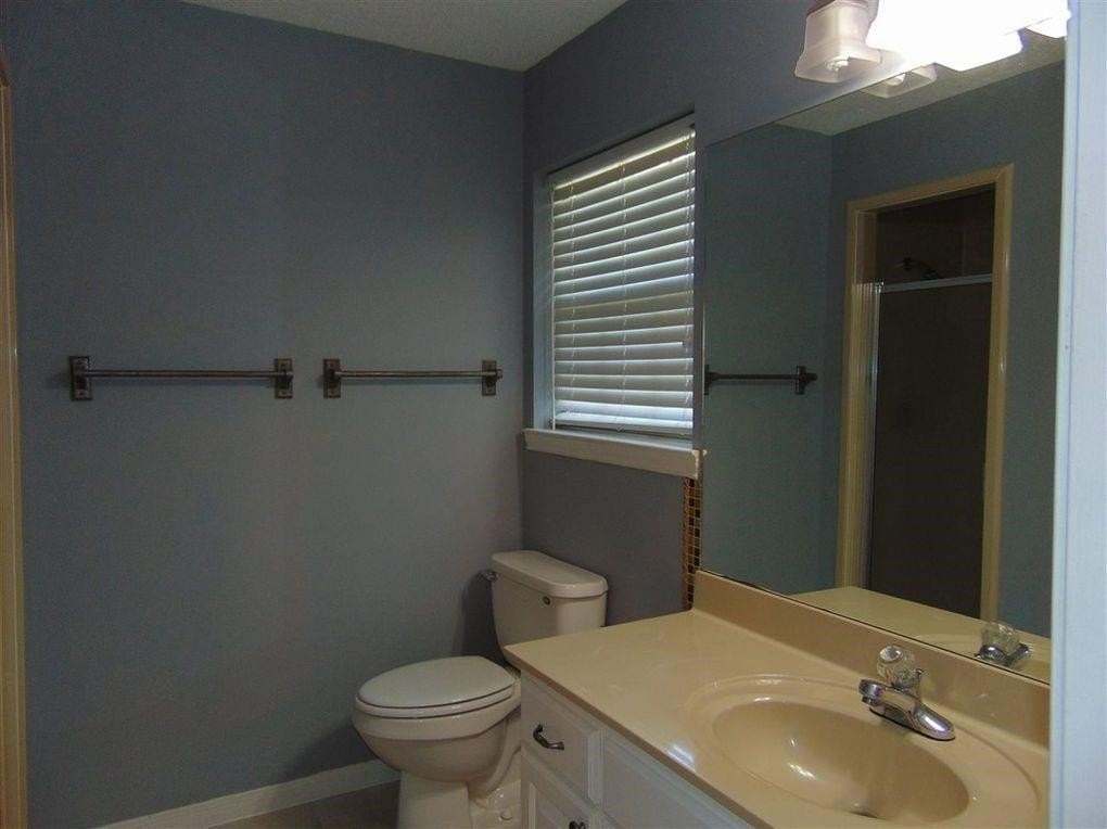 336 Olympia Fields St - Photo 6 of 7