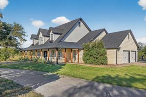 featured image of 435 Oxbow Trl