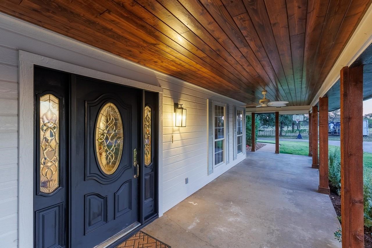 435 Oxbow Trl - Photo 2 of 30