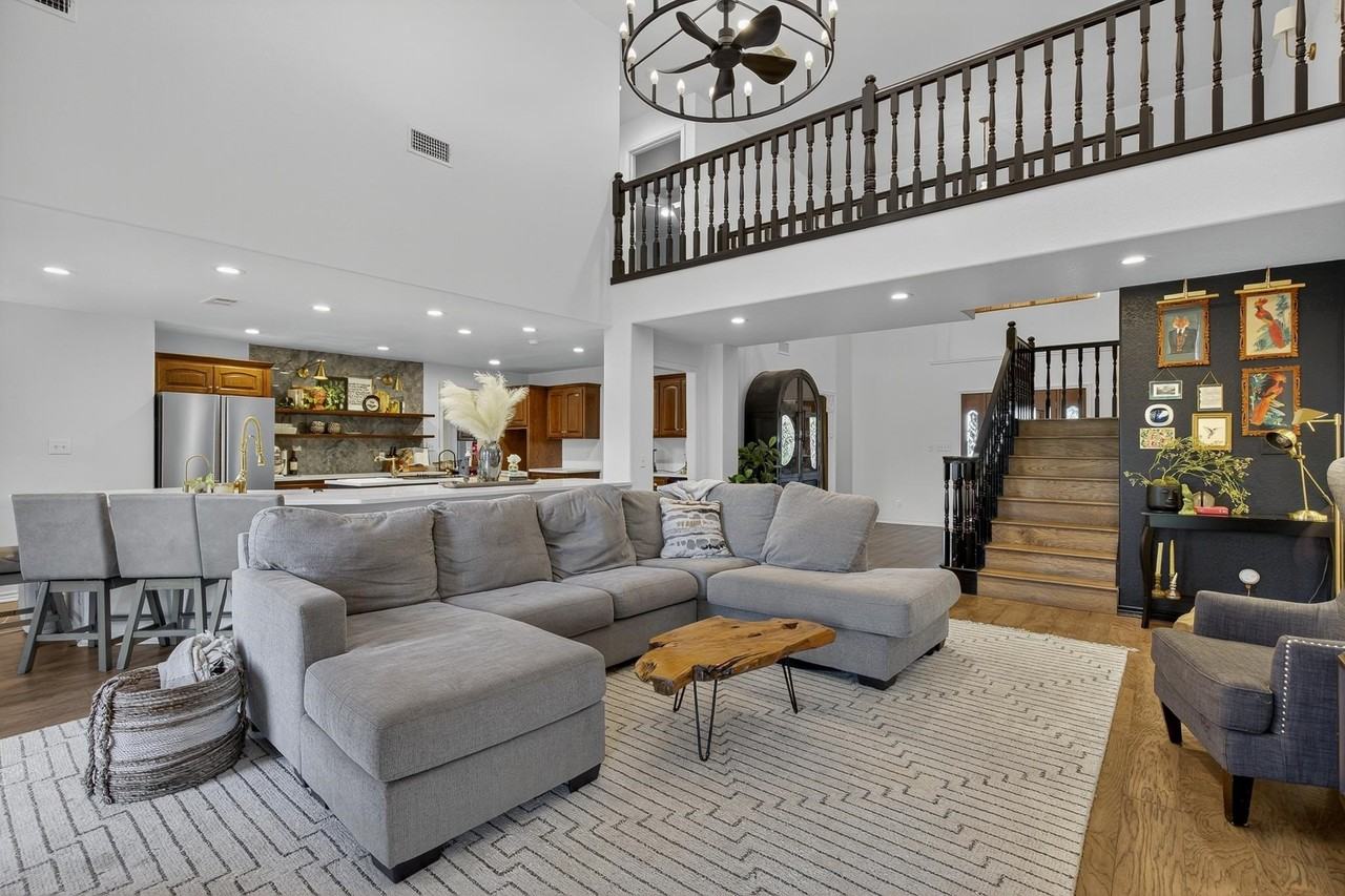 435 Oxbow Trl - Photo 5 of 30