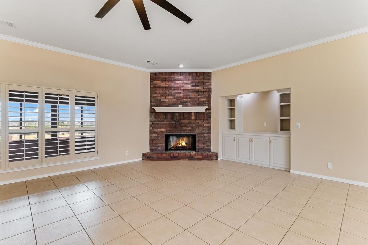 8321 County Road 200 - Photo 5 of 24