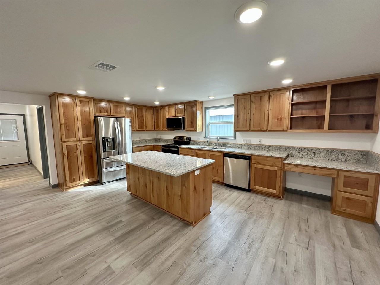 3410 Cactus Trl - Photo 7 of 26