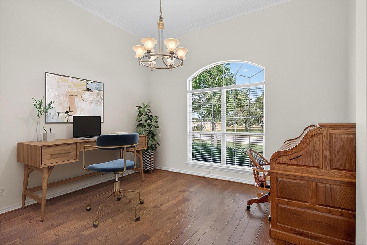 114 Friendswood Ave - Photo 5 of 27