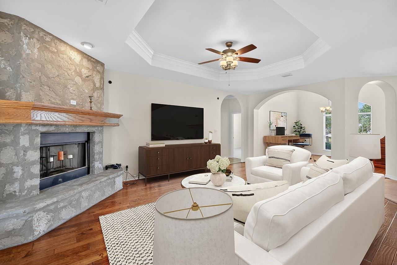 114 Friendswood Ave - Photo 7 of 27