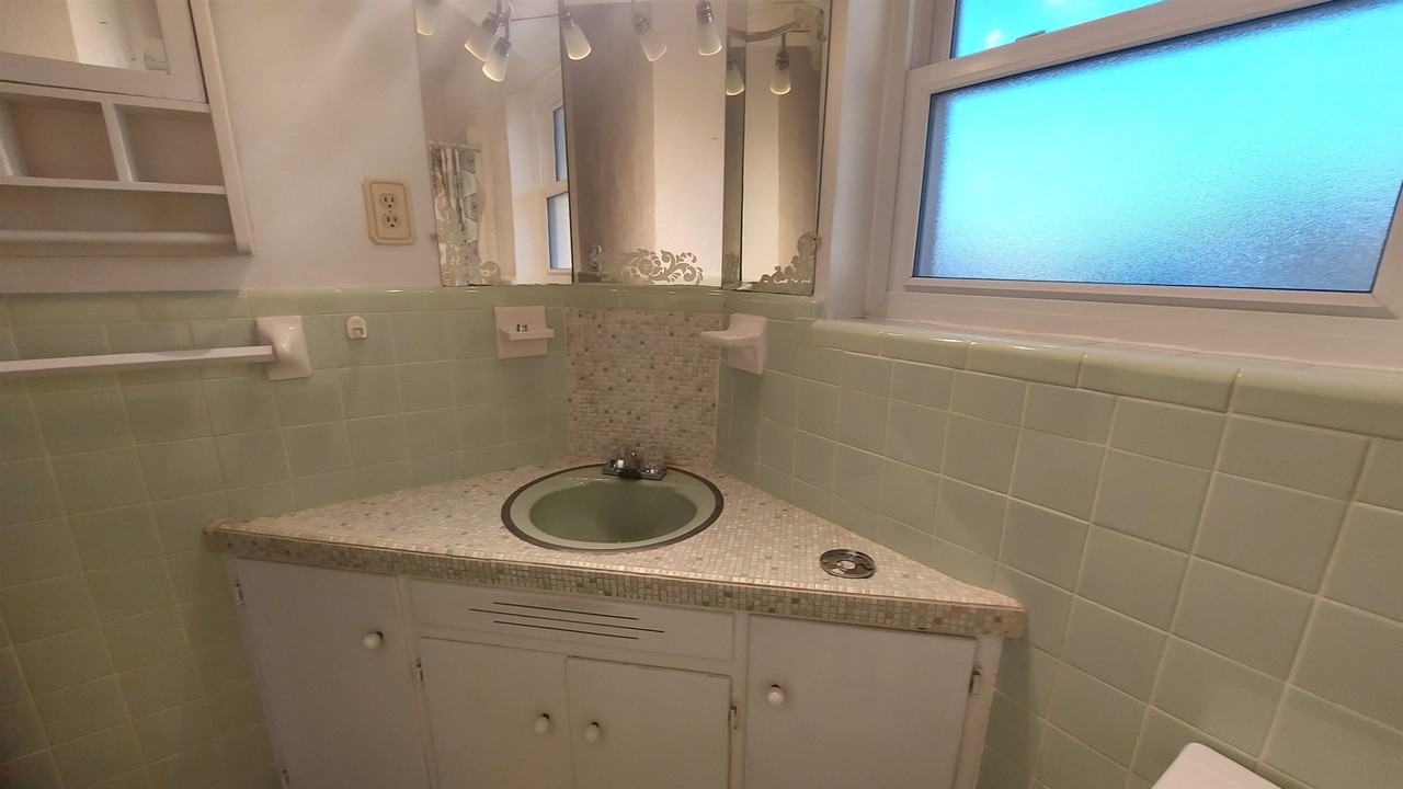 707 Lewis Dr - Photo 7 of 13