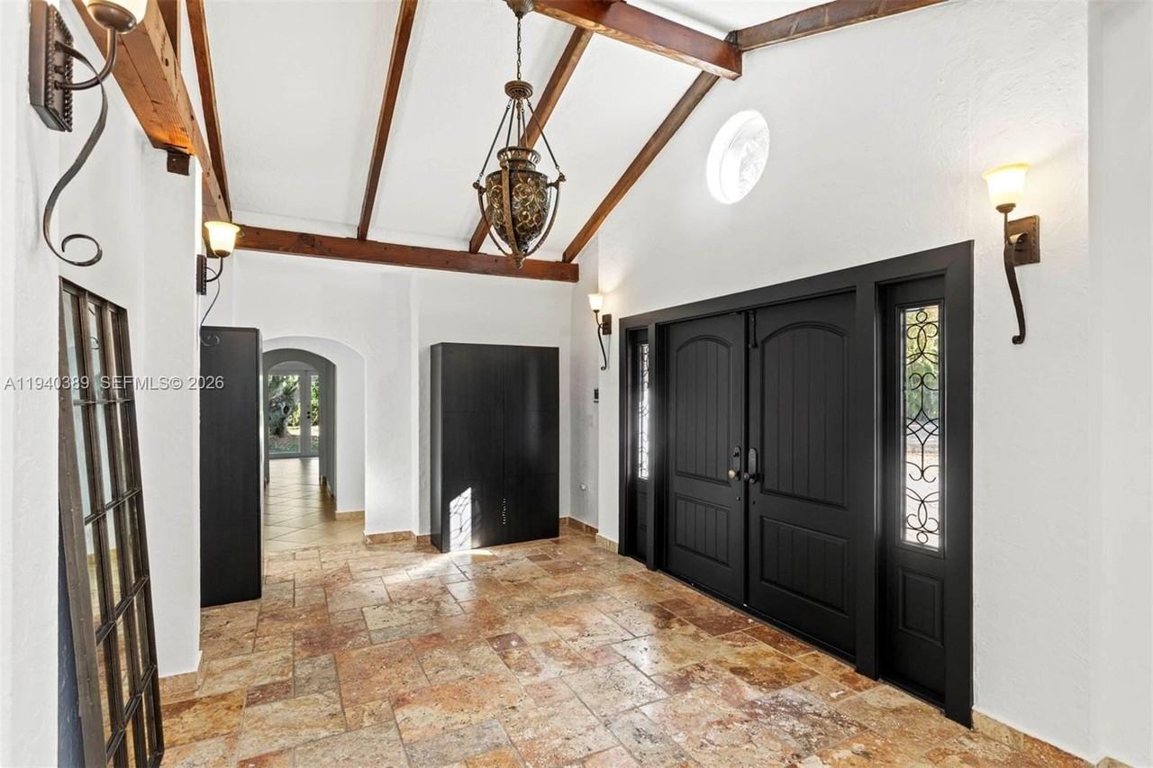 7975 Sunset Dr - Photo 2 of 19