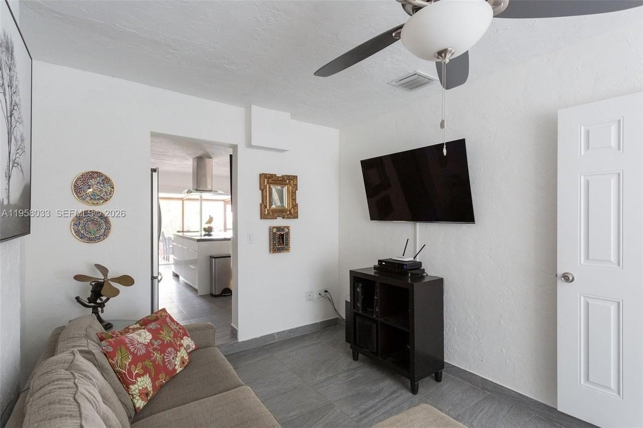 8514 Sw 103rd Ave #8514 - Photo 7 of 24