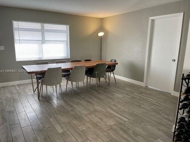 637 Sw 3rd Ave #2 - Photo 4 of 10