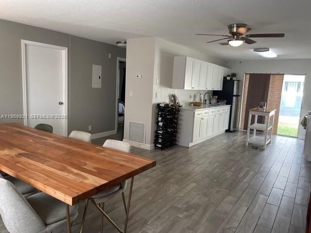 637 Sw 3rd Ave #2 - Photo 5 of 10