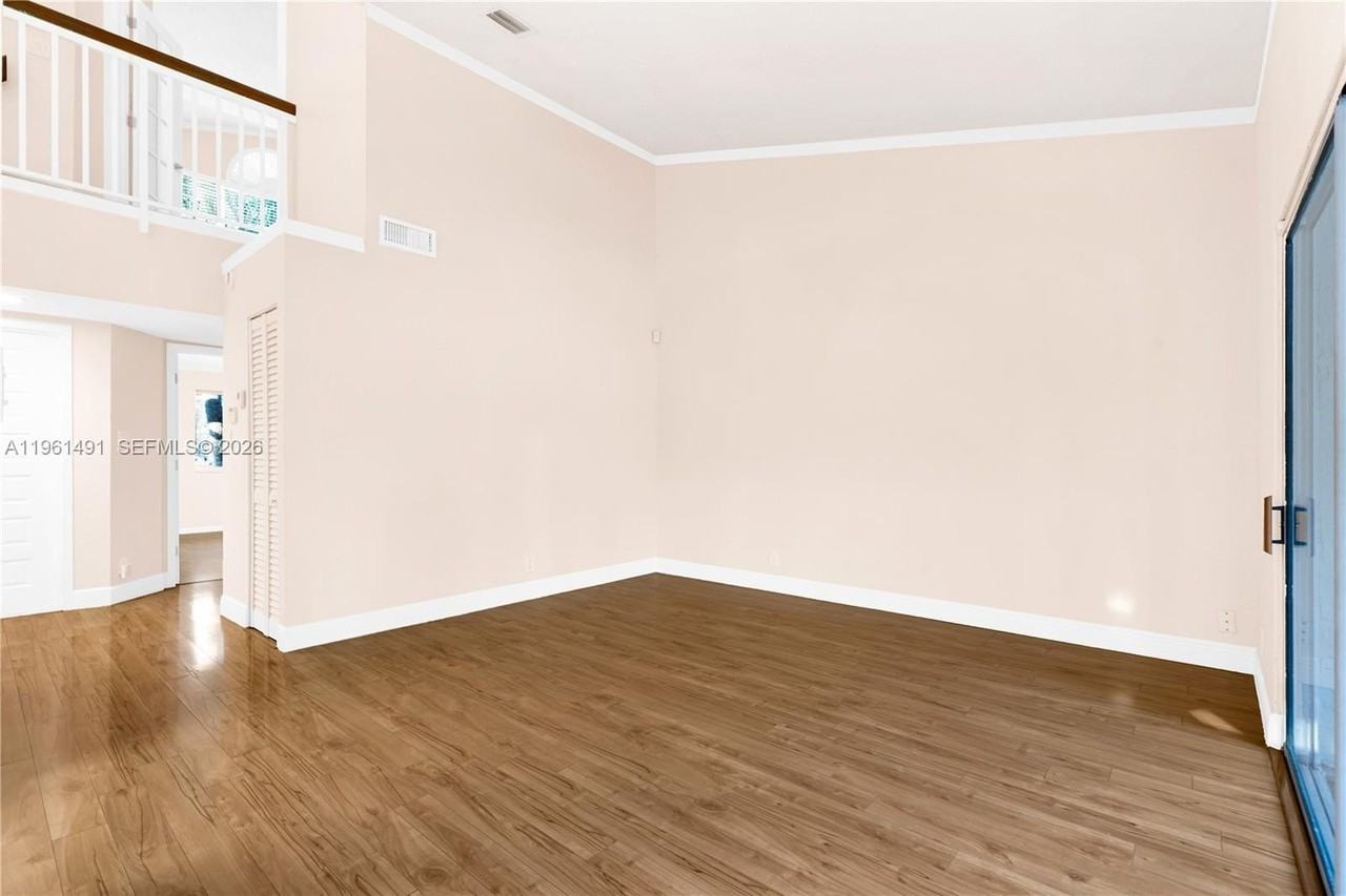 13864 Sw 93rd Ln #13864 - Photo 3 of 37