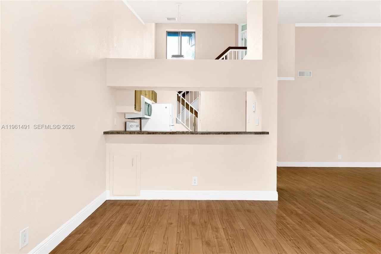 13864 Sw 93rd Ln #13864 - Photo 6 of 37