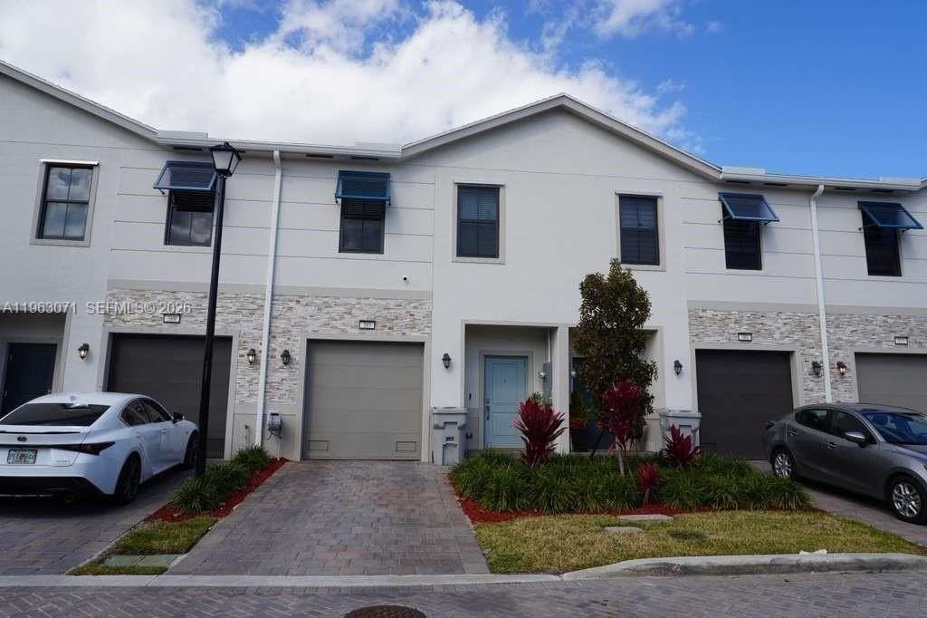 385 Nw 9th St #385 - Photo 5 of 50