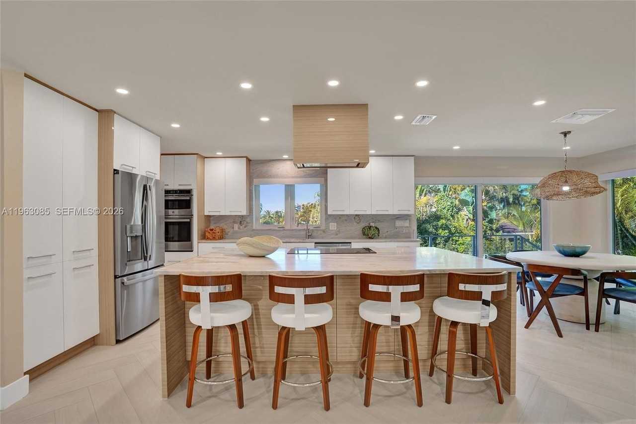 1673 Bel Air Ave - Photo 6 of 36