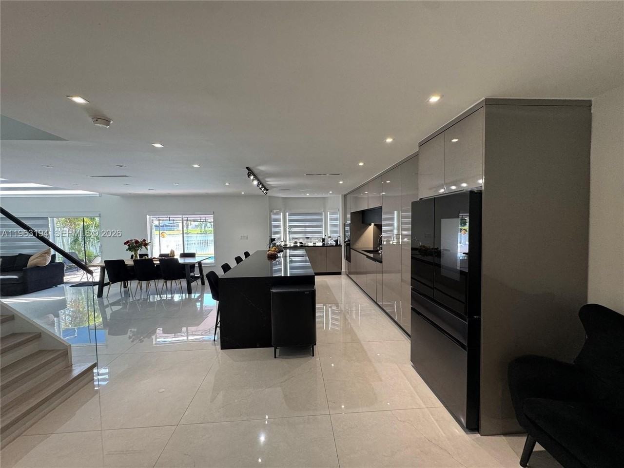 4943 Sw 33rd Way - Photo 4 of 19