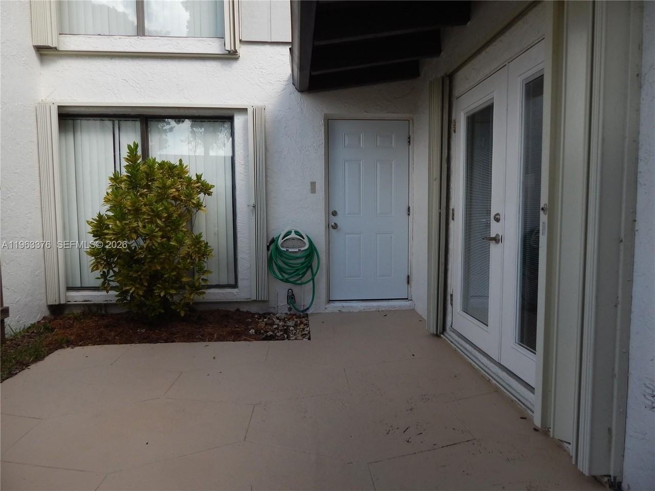 6959 Sw 110th Ct - Photo 2 of 28